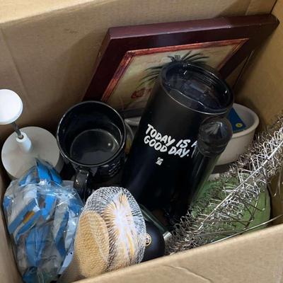 Kitchen Mystery Lot #2 (Includes Everything In Box)