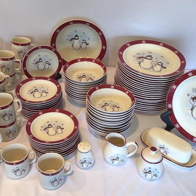 Royal Seasons Stoneware Snowman Service For 20 