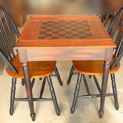 Chess-Checkers table + 2 chairs 