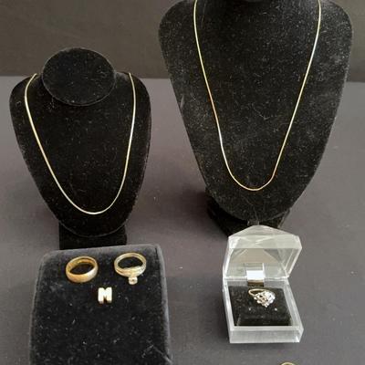 2- 14K necklaces, 2 rings and “M” pendant + 3 - 10K rings (8g total)