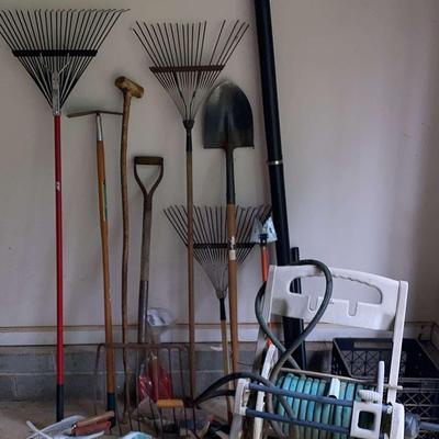 Suncast Hose Caddy with Hose & Assorted Yard Tools