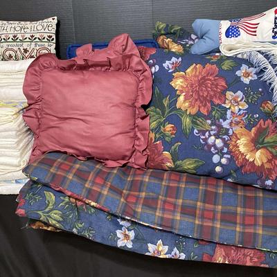 Reversible Comforter with Matching Pillows, Throw, Tablecloth & Large Towel Collection