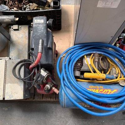 2604 • squirt welder and 2 air compressors