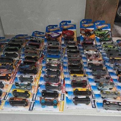 2466 • (98) hot wheel die cast cars