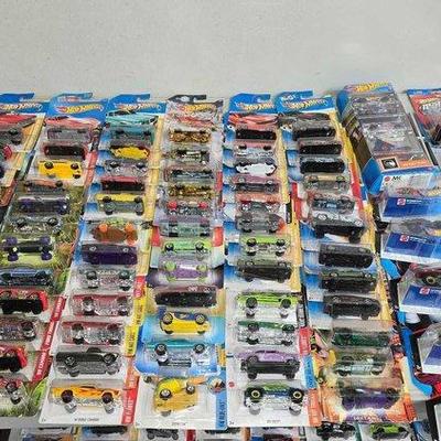 2408 • (89) hot wheels die cast cars