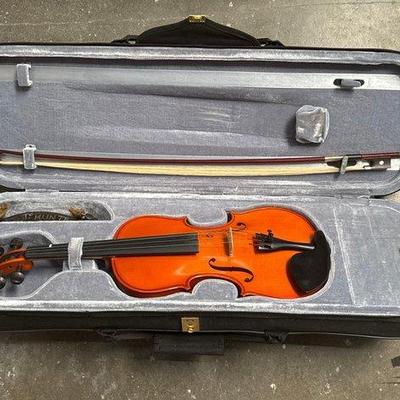 2562 • marquis mv 100 4:4 violín with bow