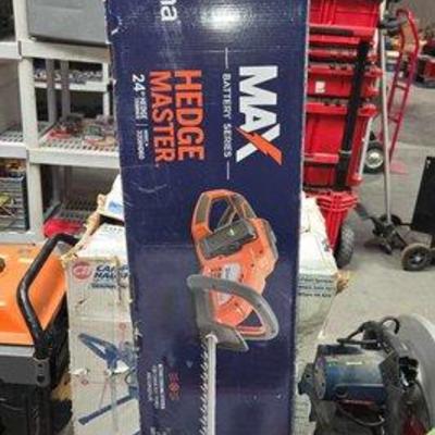 2314 • new!!! husqvarna hedge master