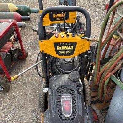 80010 • dewalt 3100 psi and 3300 psi pressure washers