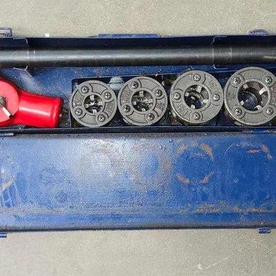 2518 • ratcheting pipe threader kit