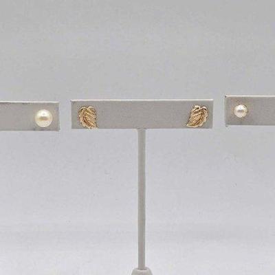 #714 • (3) Pairs of 14k Gold and Pearl Earrings, 3.9g
