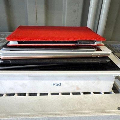 #8032 • 7 iPads and 1 Empty iPad Box
