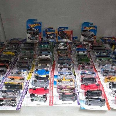 2436 • (99) hot wheel die cast cars