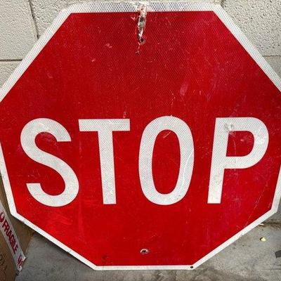 2578 • stop sign