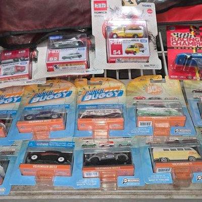 2350 • (14) die cast cars