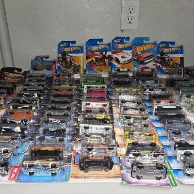 2432 • (105) hot wheel die cast cars