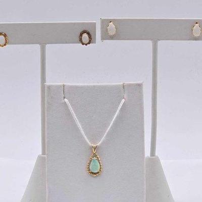 #718 • 14k Gold and Opal Pendant & Earrings, 2.7g
