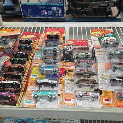 2348 • (35) johnny lightning die cast cars
