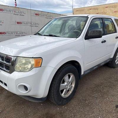 335 • 2011 ford escape