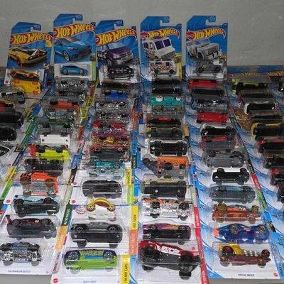 2456 • (95) hot wheel die cast cars