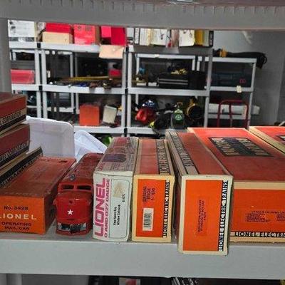 2378 • (11) lionel model trains