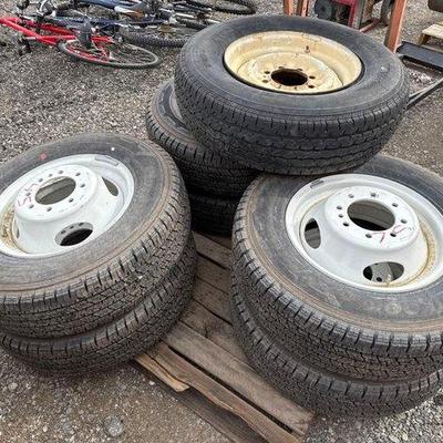 80005 • 7 tires with wheels