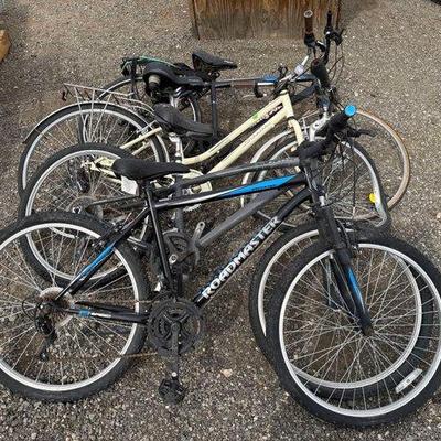 82002 • 4 bicycles