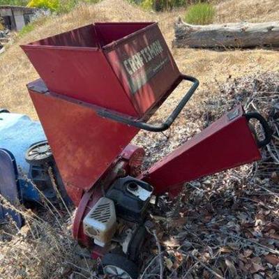 Sale Photo Thumbnail #25: #500 • Craftsman Wood Chipper
