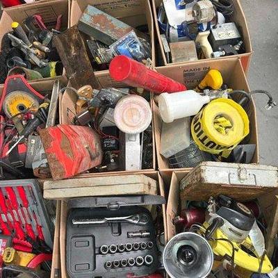 2662 • (9) boxes of tools & more