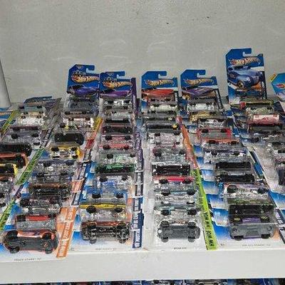 2474 • (86) hot wheel die cast cars