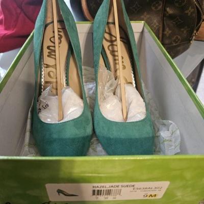 Sale Photo Thumbnail #50