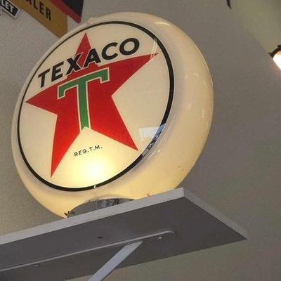 #1220 • Texaco Globe & Movie Spotlight
