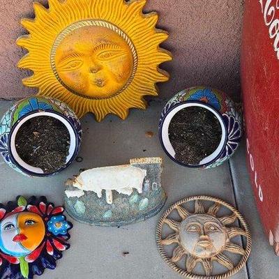 #2173 • Yard Art & Plant Pots
