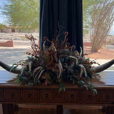 #6130 • Longhorn Floral Decor
