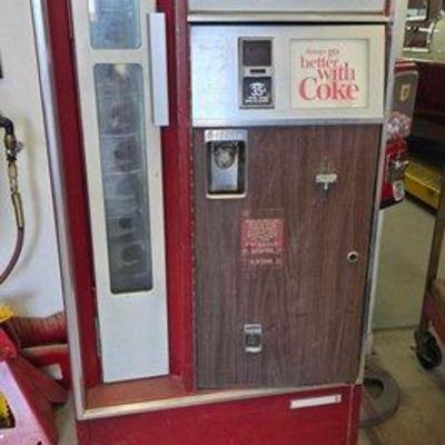 #2235 • Glass Bottle Coca Cola Vending Machine
