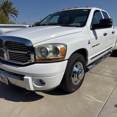 #118 • 2006 Dodge Ram 3500 Dually
