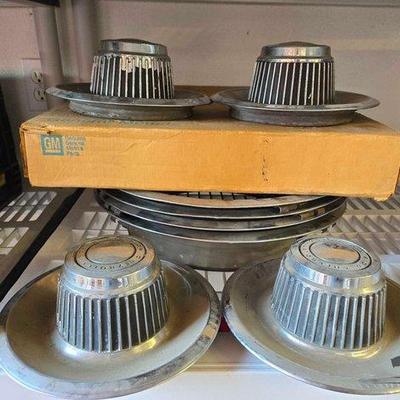 #2055 • Chevy Rally Hubcaps & Wheel Trim Rings

