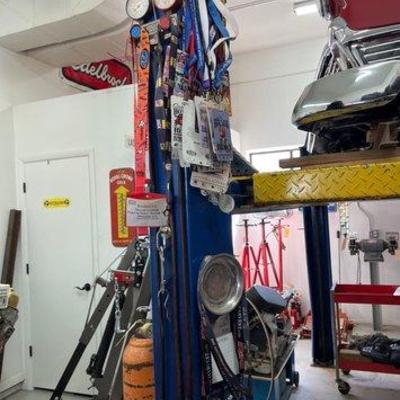 #1352 • A.C Gauges, Magnetic Dish, and Lanyards
