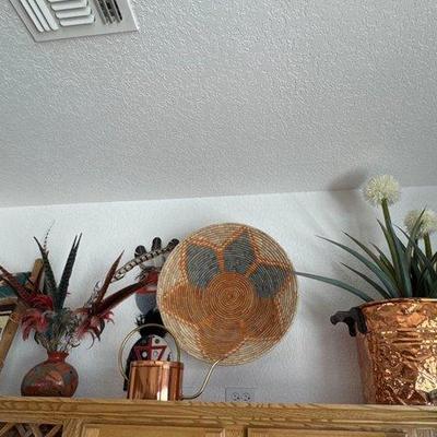 #6100 • House Decor
