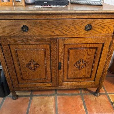 #9902 • Wooden Cabinet
