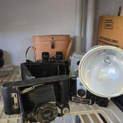 #1080 • (6) Cameras & Binoculars
