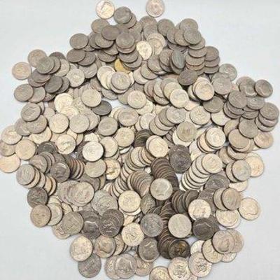 #30 • Approx (548) Kennedy Half Dollar Coins
