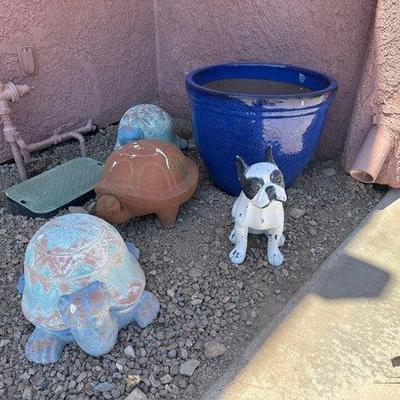 #8504 • Animal Decoration and Planter
