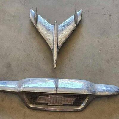 #1110 • (2) Car Emblems
