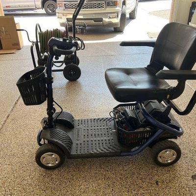 #8112 • Golden Mobility Scooter
