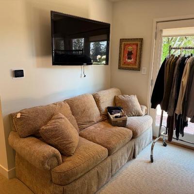 Sale Photo Thumbnail #164