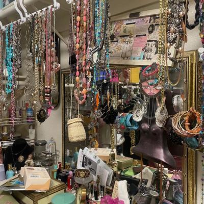 Sale Photo Thumbnail #26