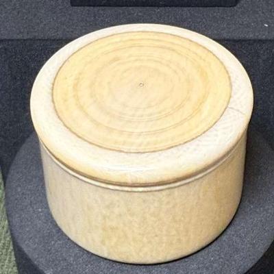 1850 mastadon round box