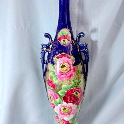 Ca 1850 continental porcelain tall lidded urn