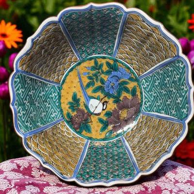 Antique japanese kutani porcelain bowl