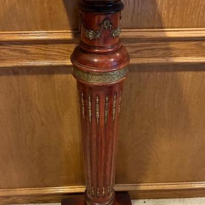 Regency style plant or vase stand